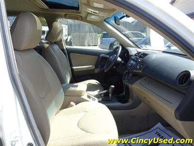 2011 Toyota RAV4 Limited   - Photo 17 - Cincinnati, OH 45255