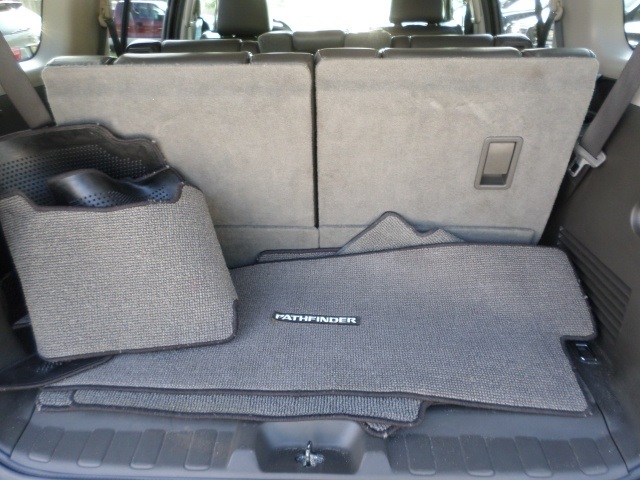 2005 Nissan Pathfinder SE - Photo 30 - Cincinnati, OH 45255