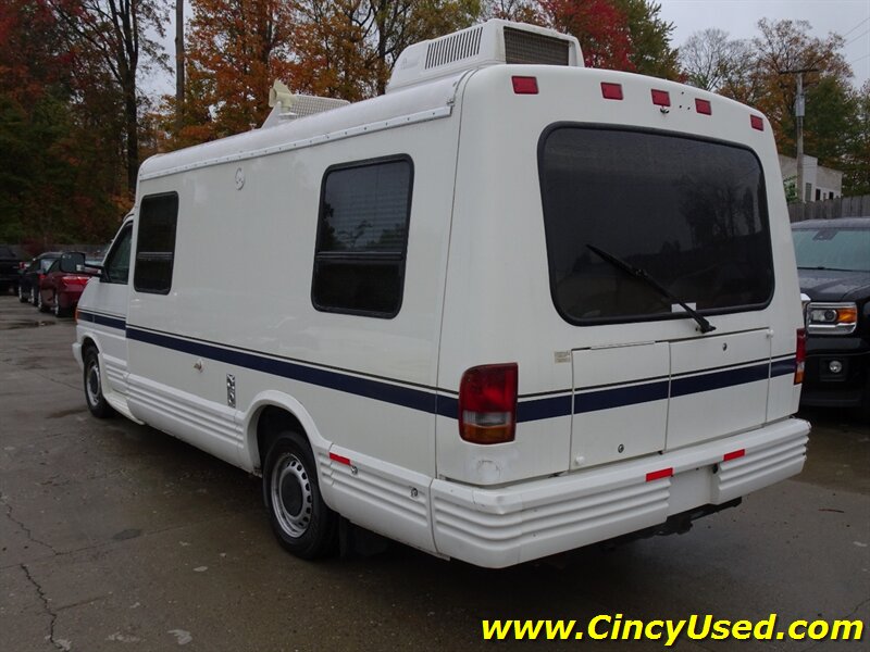 1995 Volkswagen WINNEBAGO RIALTA MOTORHOM   - Photo 8 - Cincinnati, OH 45255