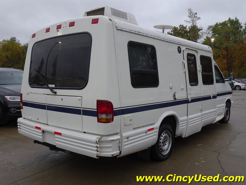 1995 Volkswagen WINNEBAGO RIALTA MOTORHOM   - Photo 6 - Cincinnati, OH 45255