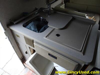 1995 Volkswagen WINNEBAGO RIALTA MOTORHOM   - Photo 14 - Cincinnati, OH 45255