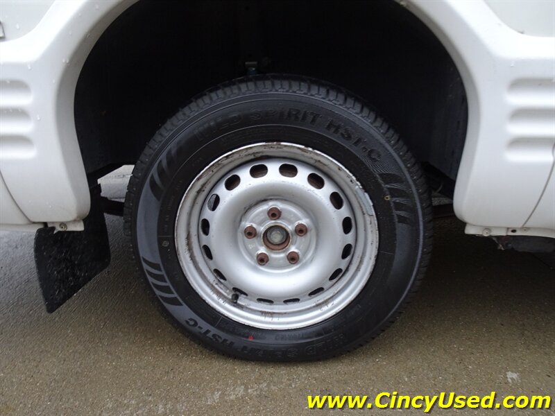 1995 Volkswagen WINNEBAGO RIALTA MOTORHOM   - Photo 28 - Cincinnati, OH 45255