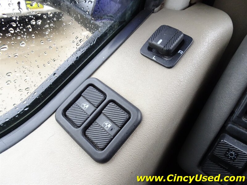 1995 Volkswagen WINNEBAGO RIALTA MOTORHOM   - Photo 22 - Cincinnati, OH 45255