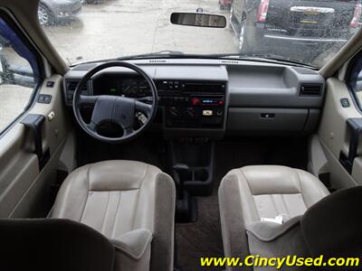 1995 Volkswagen WINNEBAGO RIALTA MOTORHOM   - Photo 9 - Cincinnati, OH 45255