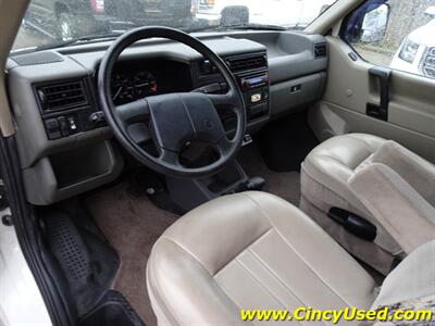 1995 Volkswagen WINNEBAGO RIALTA MOTORHOM   - Photo 11 - Cincinnati, OH 45255