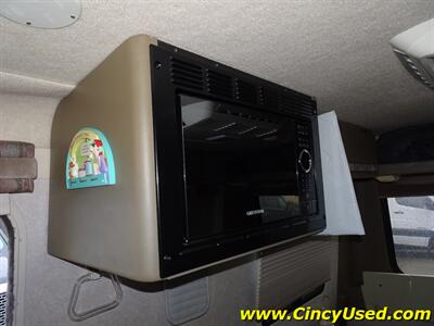 1995 Volkswagen WINNEBAGO RIALTA MOTORHOM   - Photo 15 - Cincinnati, OH 45255