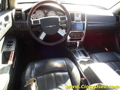 2010 Chrysler 300C   - Photo 10 - Cincinnati, OH 45255