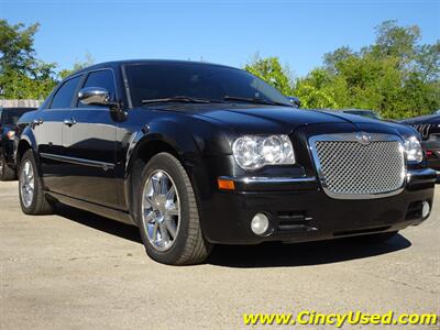 2010 Chrysler 300C   - Photo 4 - Cincinnati, OH 45255
