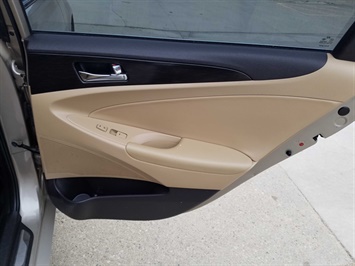2011 Hyundai Sonata Limited   - Photo 32 - Cincinnati, OH 45255