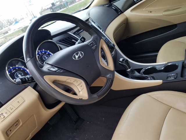 2011 Hyundai Sonata Limited   - Photo 17 - Cincinnati, OH 45255