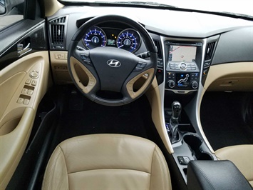 2011 Hyundai Sonata Limited   - Photo 12 - Cincinnati, OH 45255