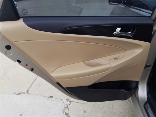 2011 Hyundai Sonata Limited   - Photo 31 - Cincinnati, OH 45255