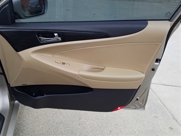 2011 Hyundai Sonata Limited   - Photo 30 - Cincinnati, OH 45255