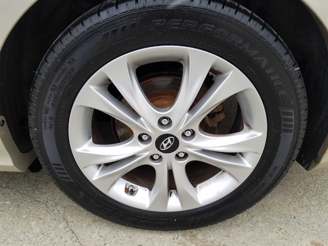 2011 Hyundai Sonata Limited   - Photo 36 - Cincinnati, OH 45255