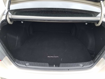 2011 Hyundai Sonata Limited   - Photo 34 - Cincinnati, OH 45255