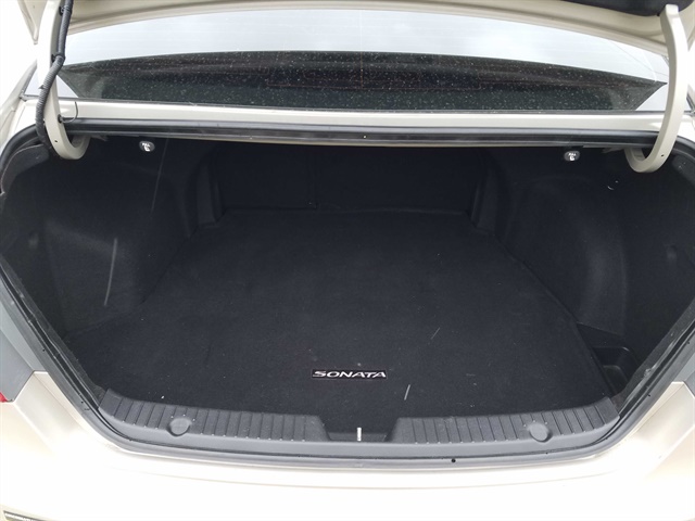 2011 Hyundai Sonata Limited   - Photo 34 - Cincinnati, OH 45255