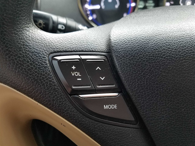 2011 Hyundai Sonata Limited   - Photo 23 - Cincinnati, OH 45255