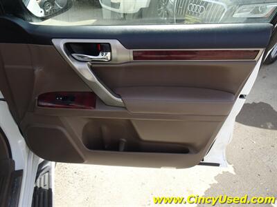 2012 Lexus GX 460   - Photo 28 - Cincinnati, OH 45255