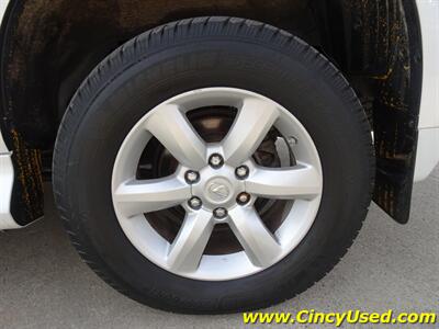 2012 Lexus GX 460   - Photo 33 - Cincinnati, OH 45255