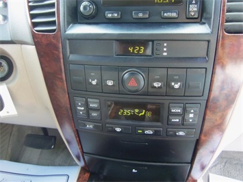 2004 Kia Sorento LX   - Photo 18 - Cincinnati, OH 45255