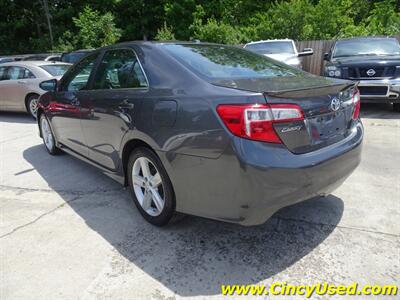 2014 Toyota Camry SE  2.5L I4 FWD - Photo 7 - Cincinnati, OH 45255