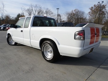 1998 Chevrolet S-10 LS   - Photo 12 - Cincinnati, OH 45255