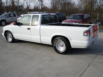 1998 Chevrolet S-10 LS   - Photo 4 - Cincinnati, OH 45255