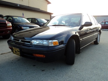 1992 HONDA ACCORD   - Photo 11 - Cincinnati, OH 45255