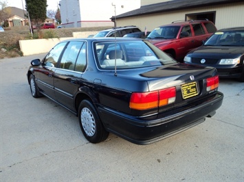 1992 HONDA ACCORD   - Photo 4 - Cincinnati, OH 45255