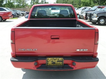 2000 Chevrolet S-10 LS   - Photo 5 - Cincinnati, OH 45255