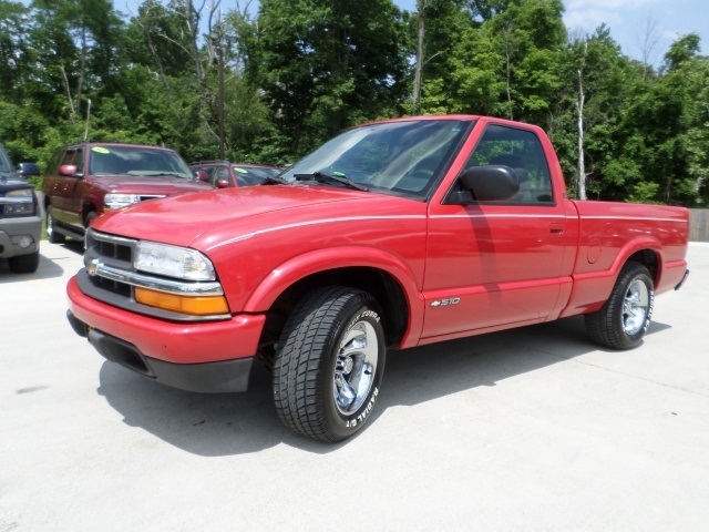 2000 Chevrolet S-10 LS - Photo 11 - Cincinnati, OH 45255