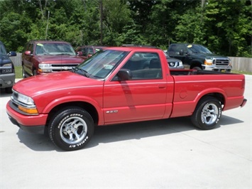 2000 Chevrolet S-10 LS   - Photo 3 - Cincinnati, OH 45255