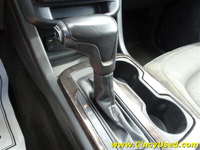 2017 GMC Canyon SLE - Photo 24 - Cincinnati, OH 45255