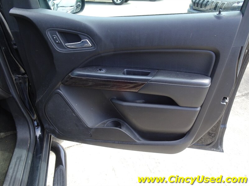 2017 GMC Canyon SLE - Photo 21 - Cincinnati, OH 45255