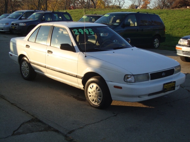 nissan sentra 1994 white