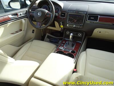 2016 Volkswagen Touareg VR6 Lux   - Photo 16 - Cincinnati, OH 45255