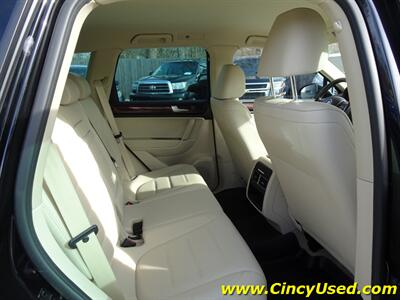 2016 Volkswagen Touareg VR6 Lux   - Photo 15 - Cincinnati, OH 45255
