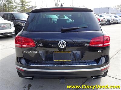 2016 Volkswagen Touareg VR6 Lux   - Photo 8 - Cincinnati, OH 45255