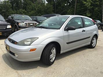 2003 Ford Focus ZX3   - Photo 11 - Cincinnati, OH 45255