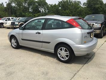 2003 Ford Focus ZX3   - Photo 4 - Cincinnati, OH 45255