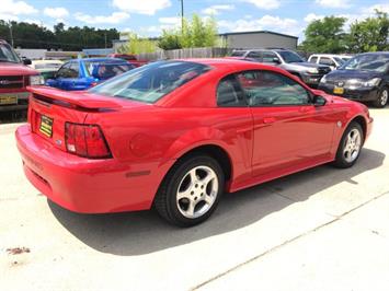 2004 Ford Mustang   - Photo 6 - Cincinnati, OH 45255