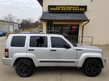 2009 Jeep Liberty Sport   - Photo 3 - Cincinnati, OH 45255