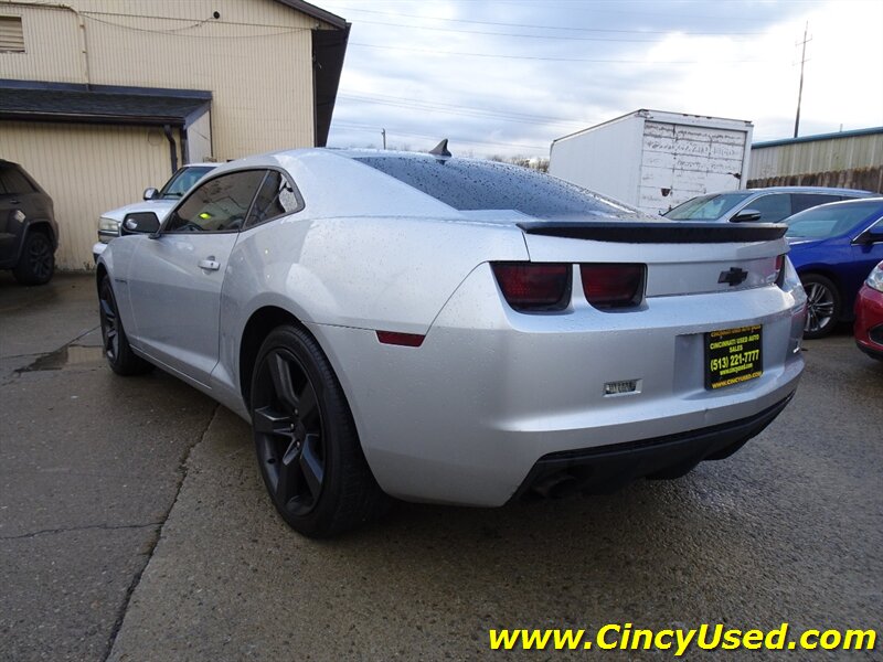 2010 Chevrolet Camaro 1LT photo 9