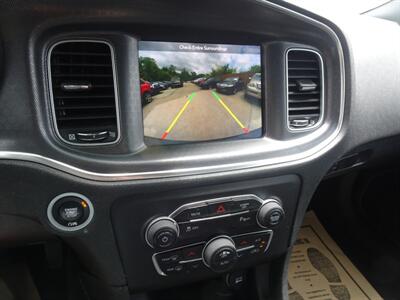 2018 Dodge Charger SXT Plus  3.6L V6 RWD - Photo 16 - Cincinnati, OH 45255