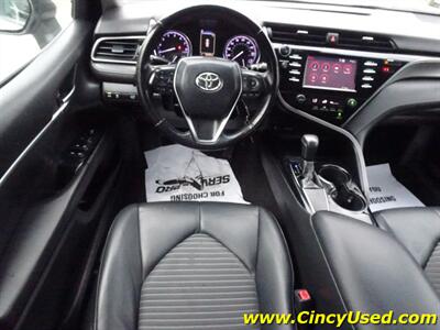 2019 Toyota Camry SE  2.5L I4 FWD - Photo 10 - Cincinnati, OH 45255