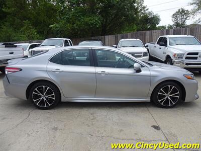 2019 Toyota Camry SE  2.5L I4 FWD - Photo 6 - Cincinnati, OH 45255