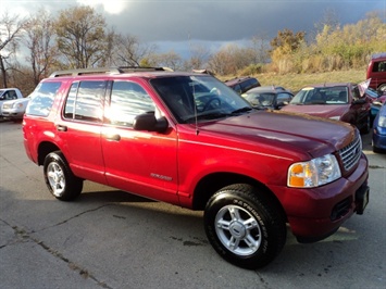 2005 Ford Explorer XLT   - Photo 1 - Cincinnati, OH 45255