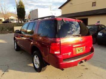 2005 Ford Explorer XLT   - Photo 4 - Cincinnati, OH 45255