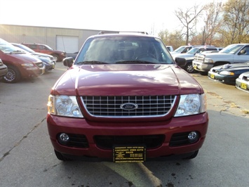 2005 Ford Explorer XLT   - Photo 2 - Cincinnati, OH 45255