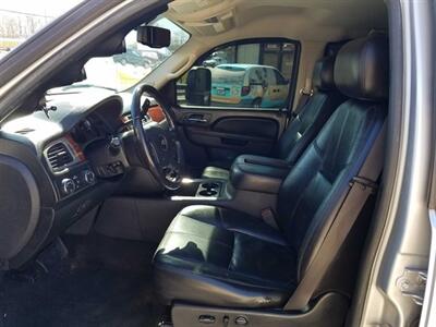 2011 Chevrolet Silverado 3500HD LTZ   - Photo 16 - Cincinnati, OH 45255